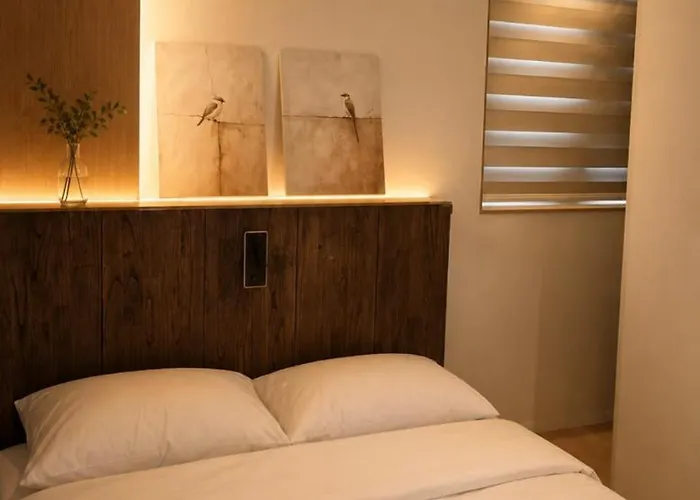 Momentum In Jongno Hostel *